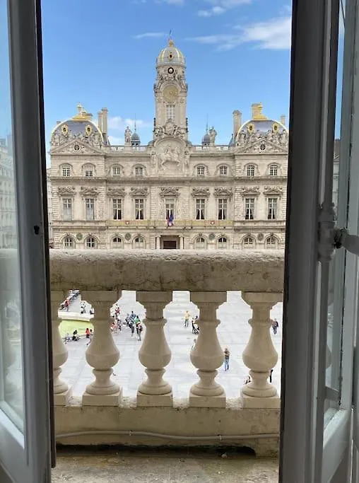 Lägenhet Balcon Place Des Terreaux Lyon